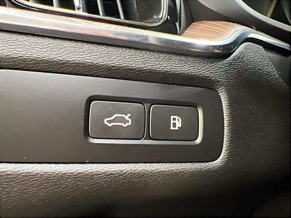 2024 Volvo XC60 T8 RECHARGE PLUS  CUIR TOIT PANO NAV 4RM-23
