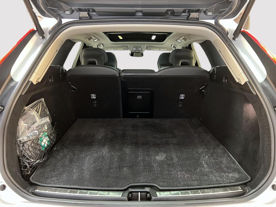 2024 Volvo XC60 T8 RECHARGE PLUS  CUIR TOIT PANO NAV 4RM-13