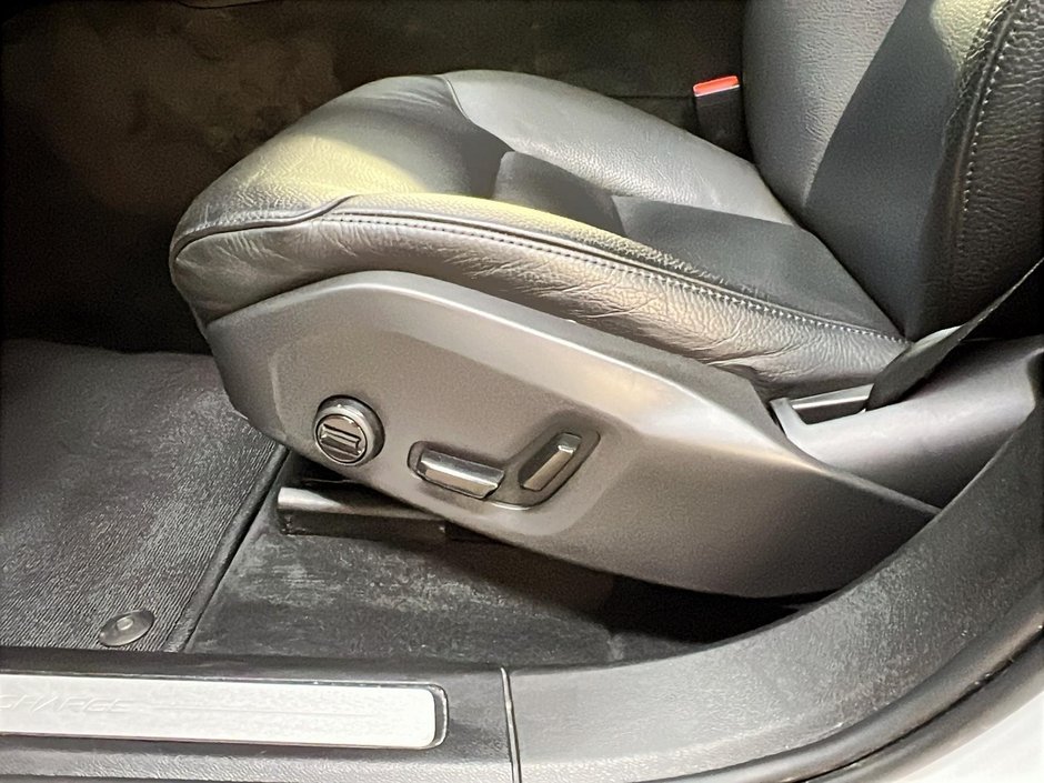 2024 Volvo XC60 T8 RECHARGE PLUS  CUIR TOIT PANO NAV 4RM-26