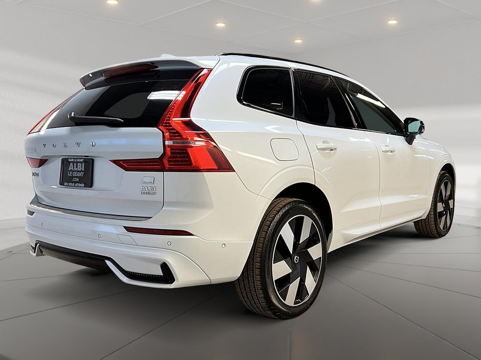 2024 Volvo XC60 T8 RECHARGE PLUS  CUIR TOIT PANO NAV 4RM-3