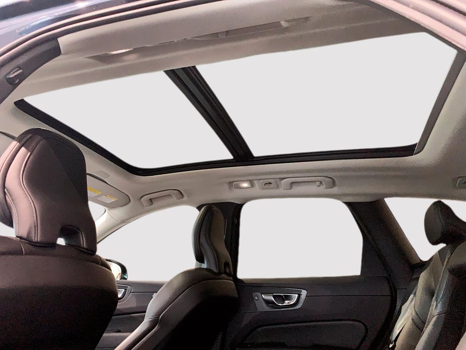 2024 Volvo XC60 B5 CORE CUIR TOIT NAV 4RM-16