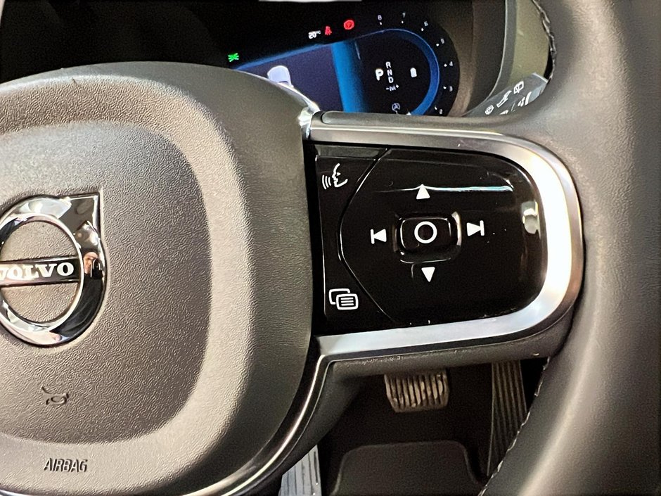 2024 Volvo XC60 B5 PLUS CUIR TOIT NAV 4RM-21