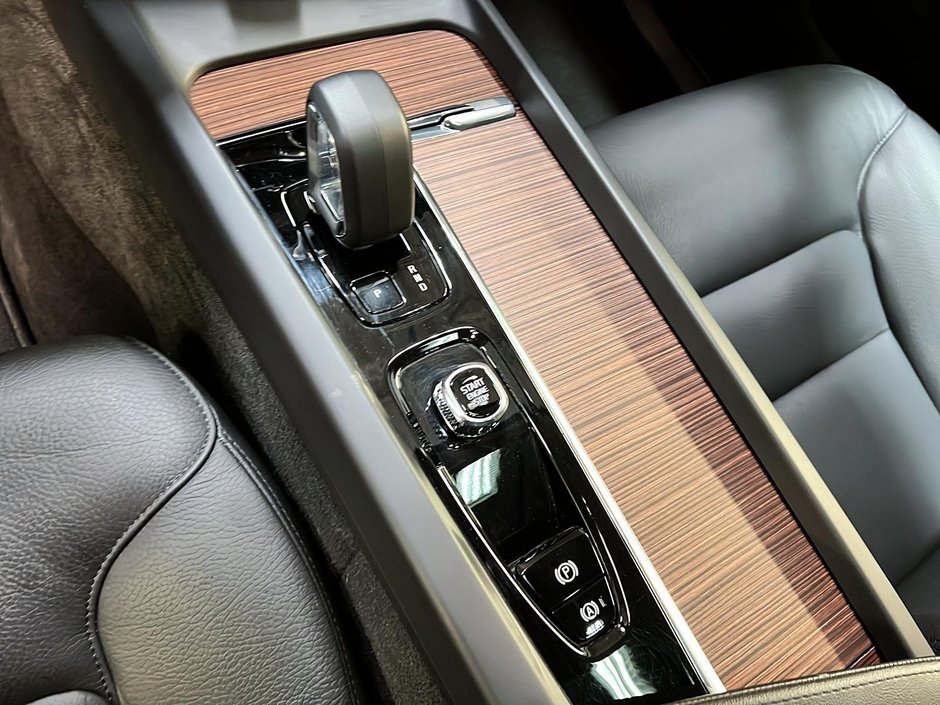 2024 Volvo XC60 B5 PLUS CUIR TOIT NAV 4RM-15