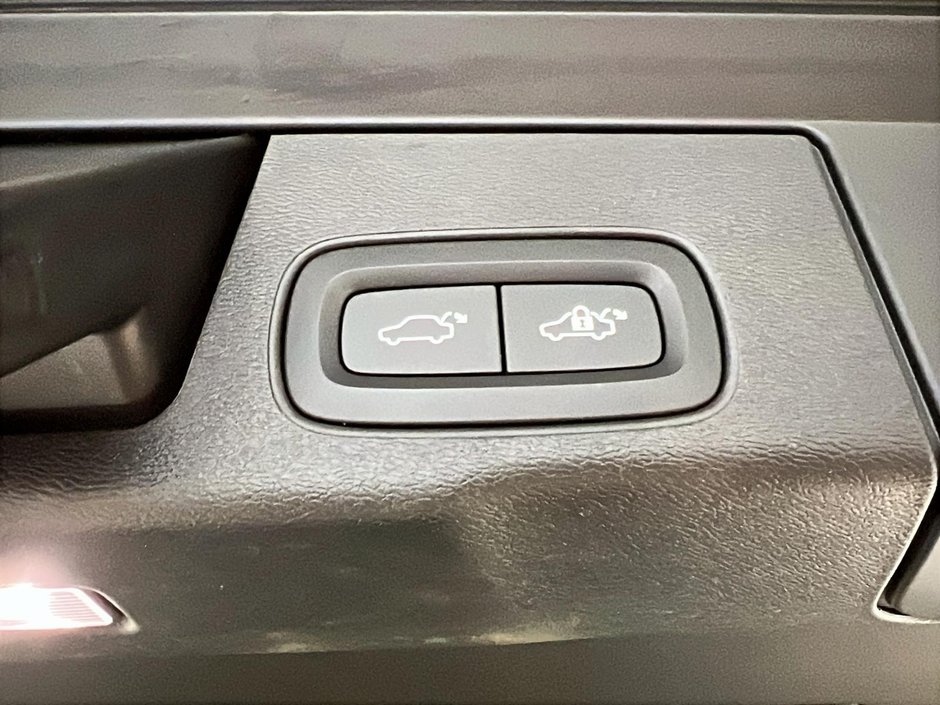 2024 Volvo XC60 B5 PLUS CUIR TOIT NAV 4RM-14