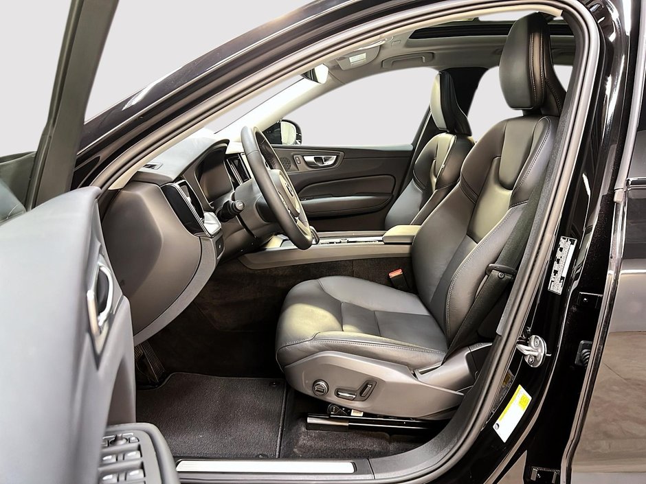 Volvo XC60 B5 CORE CUIR TOIT NAV 4RM 2025-6