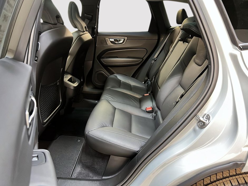 Volvo XC60 B5 PLUS CUIR TOIT PANO NAV 4RM 2025-8