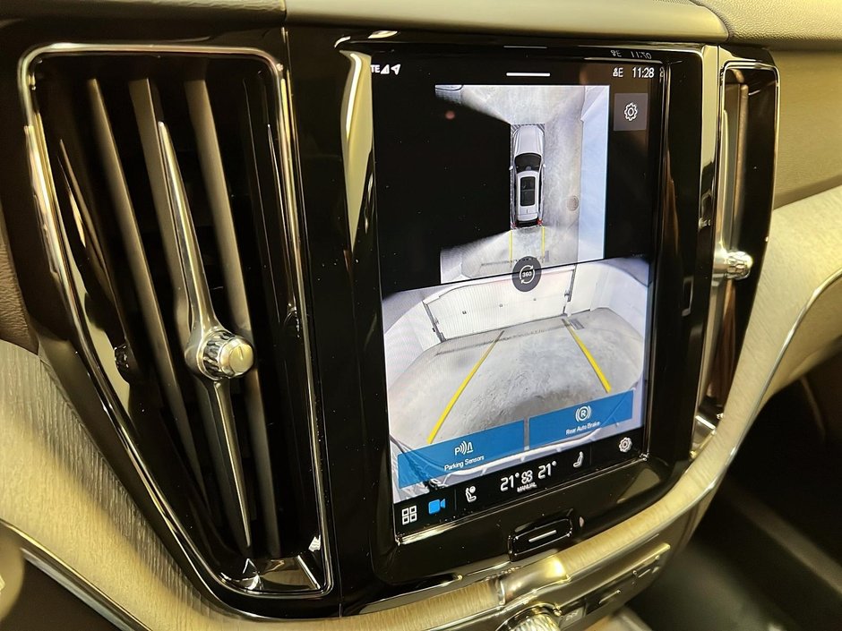 Volvo XC60 B5 PLUS CUIR TOIT PANO NAV 4RM 2025-18