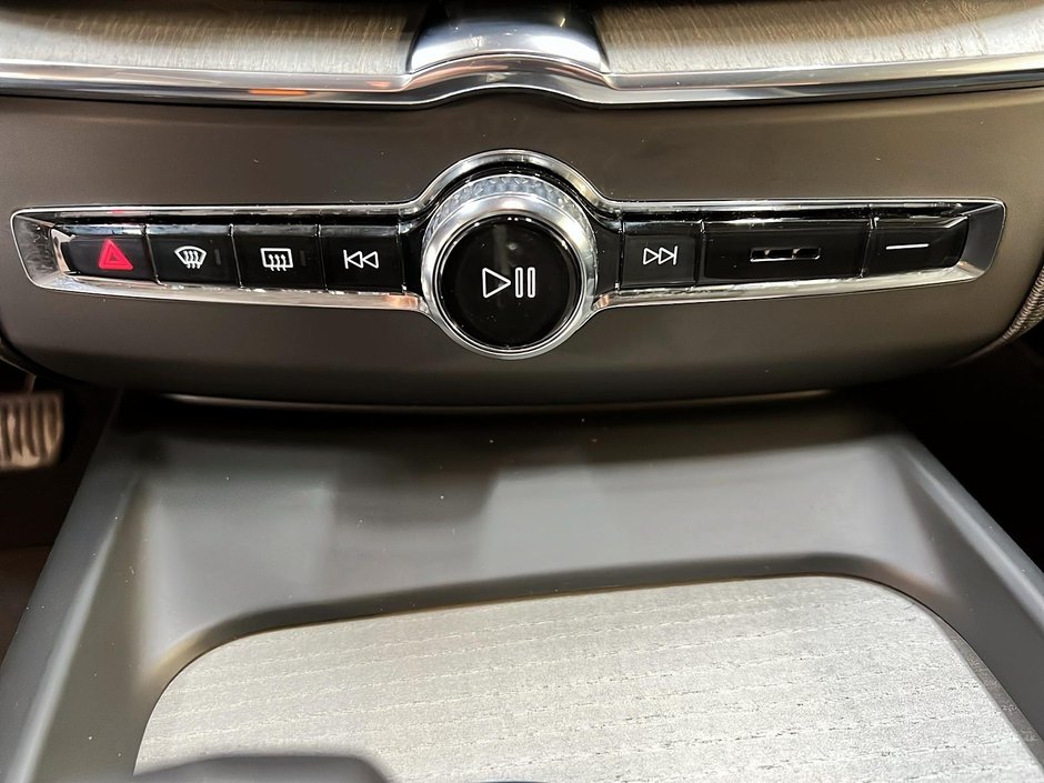 Volvo XC60 B5 PLUS CUIR TOIT PANO NAV 4RM 2025-16