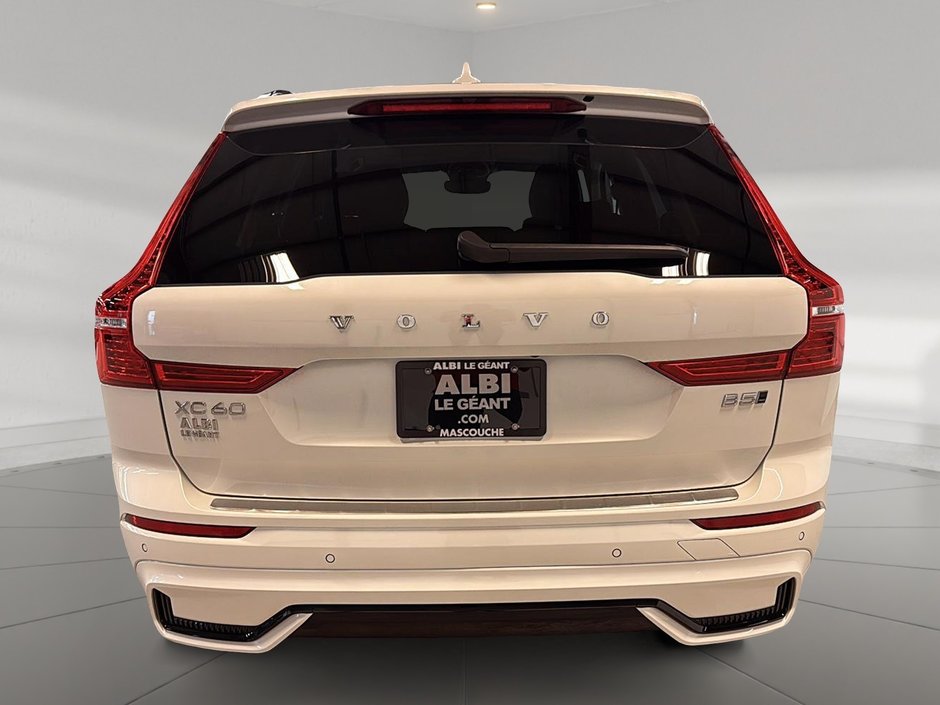 2025 Volvo XC60 B5 PLUS CUIR TOIT PANO NAV 4RM-4
