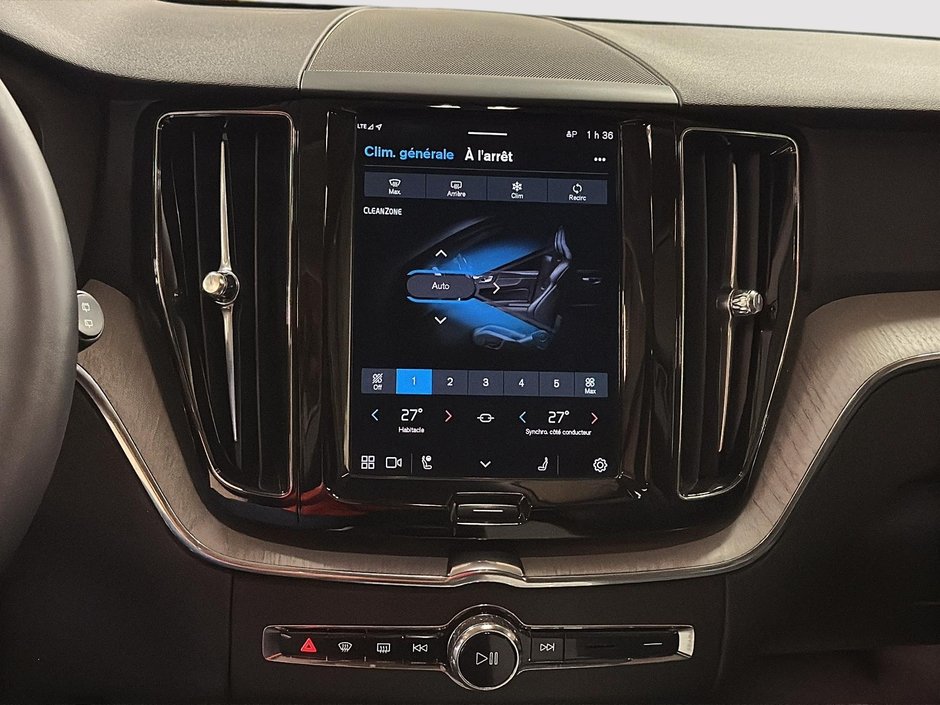 2025 Volvo XC60 B5 PLUS CUIR TOIT PANO NAV 4RM-16