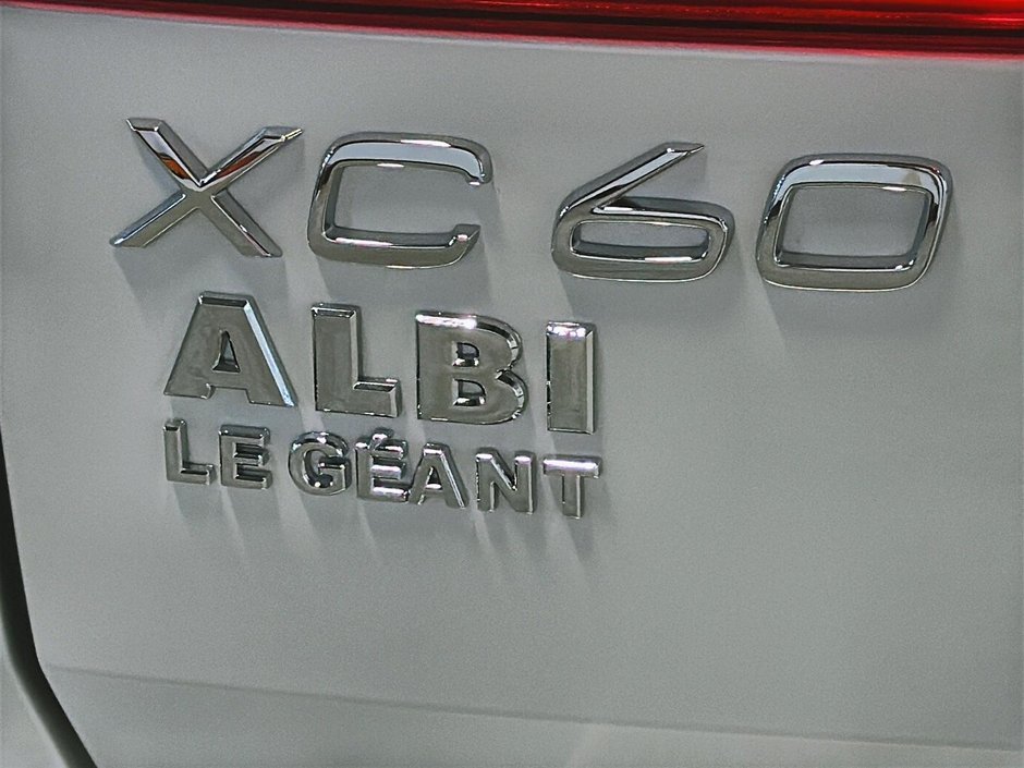 2025 Volvo XC60 B5 PLUS CUIR TOIT PANO NAV 4RM-30