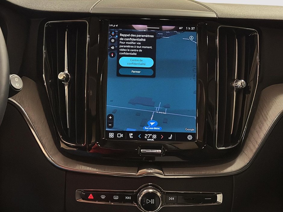 2025 Volvo XC60 B5 PLUS CUIR TOIT PANO NAV 4RM-19