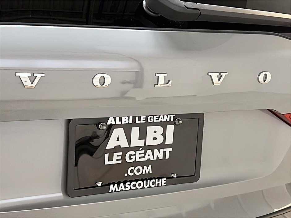 Volvo XC60 B5 CORE CUIR TOIT PANO NAV 4RM 2025-29