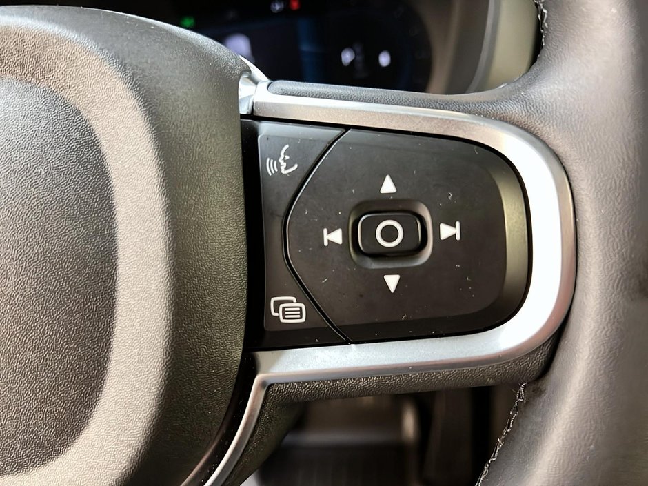 Volvo XC60 B5 CORE CUIR TOIT PANO NAV 4RM 2025-21