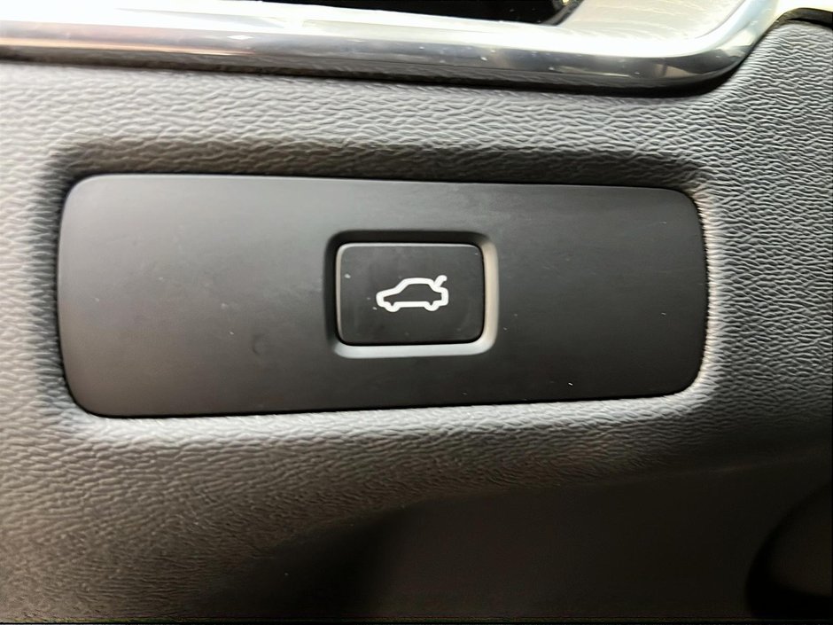 Volvo XC60 B5 PLUS CUIR TOIT PANO NAV 4RM 2025-22