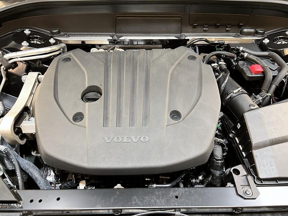 Volvo XC60 B5 PLUS CUIR TOIT PANO NAV 4RM 2025-11