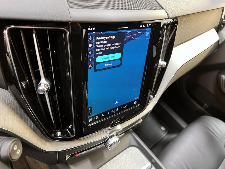 2025 Volvo XC60 B5 PLUS CUIR TOIT PANO NAV 4RM-18