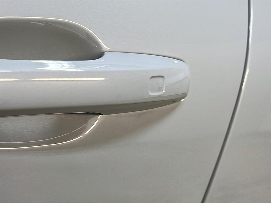 2025 Volvo XC60 B5 PLUS CUIR TOIT PANO NAV 4RM-26