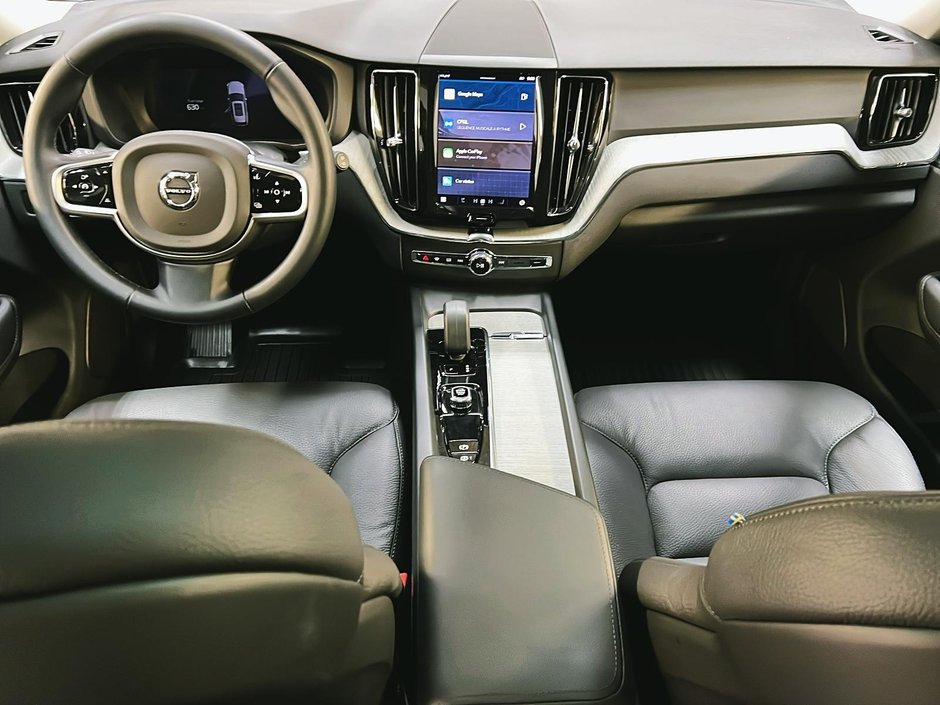 2025 Volvo XC60 B5 PLUS CUIR TOIT PANO NAV 4RM-11