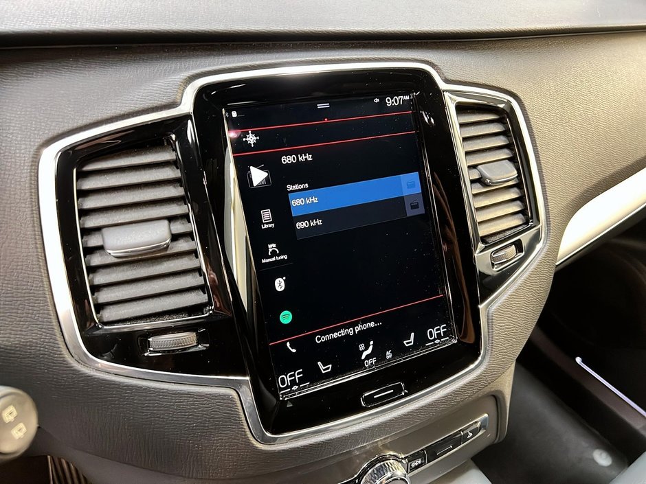 Volvo XC90 T6 MOMENTUM CUIR TOIT PANO NAV 4RM 2021-17