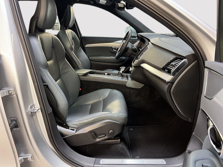 Volvo XC90 T6 MOMENTUM CUIR TOIT PANO NAV 4RM 2021-7