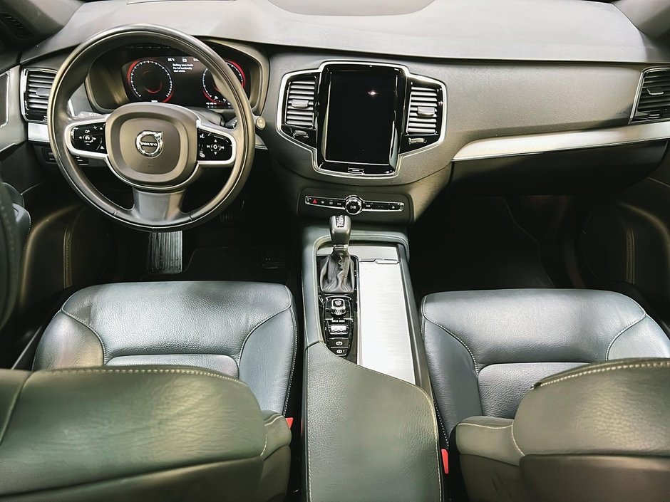 Volvo XC90 T6 MOMENTUM CUIR TOIT PANO NAV 4RM 2021-11