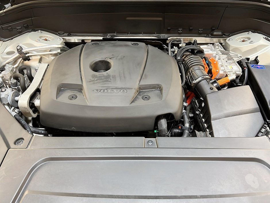 Volvo XC90 T8 RECHARGE INSCRIPTION CUIR TOIT PANO NAV 4RM 2022-13