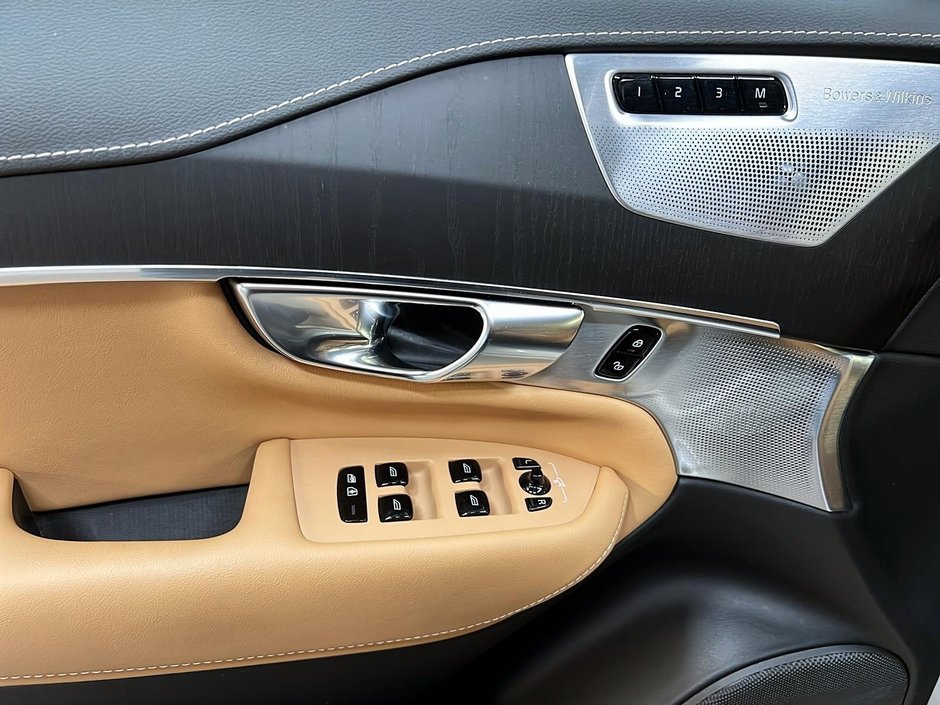 Volvo XC90 T8 RECHARGE INSCRIPTION CUIR TOIT PANO NAV 4RM 2022-25