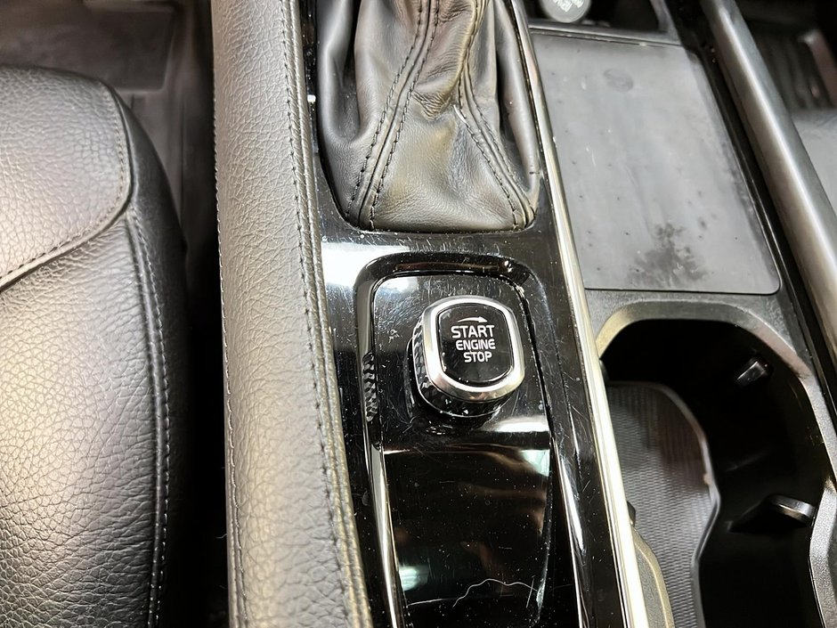 2022 Volvo XC90 T5 MOMMENTUM CUIR TOIT PANO NAV 4RM-21