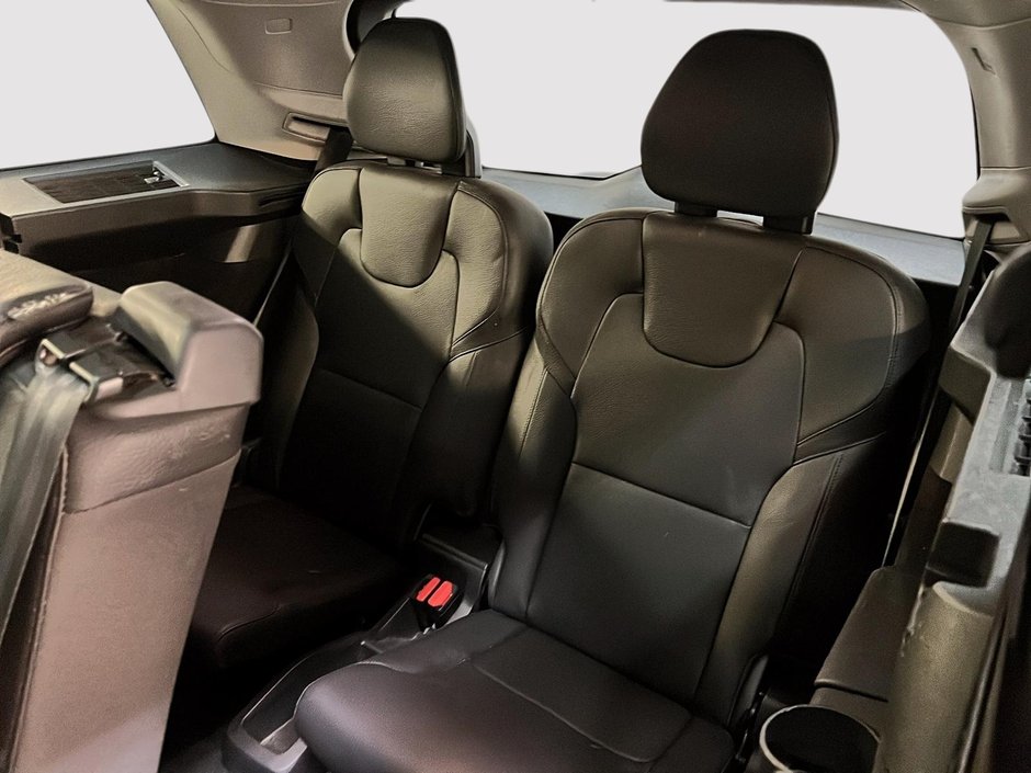 2022 Volvo XC90 T5 MOMMENTUM CUIR TOIT PANO NAV 4RM-9