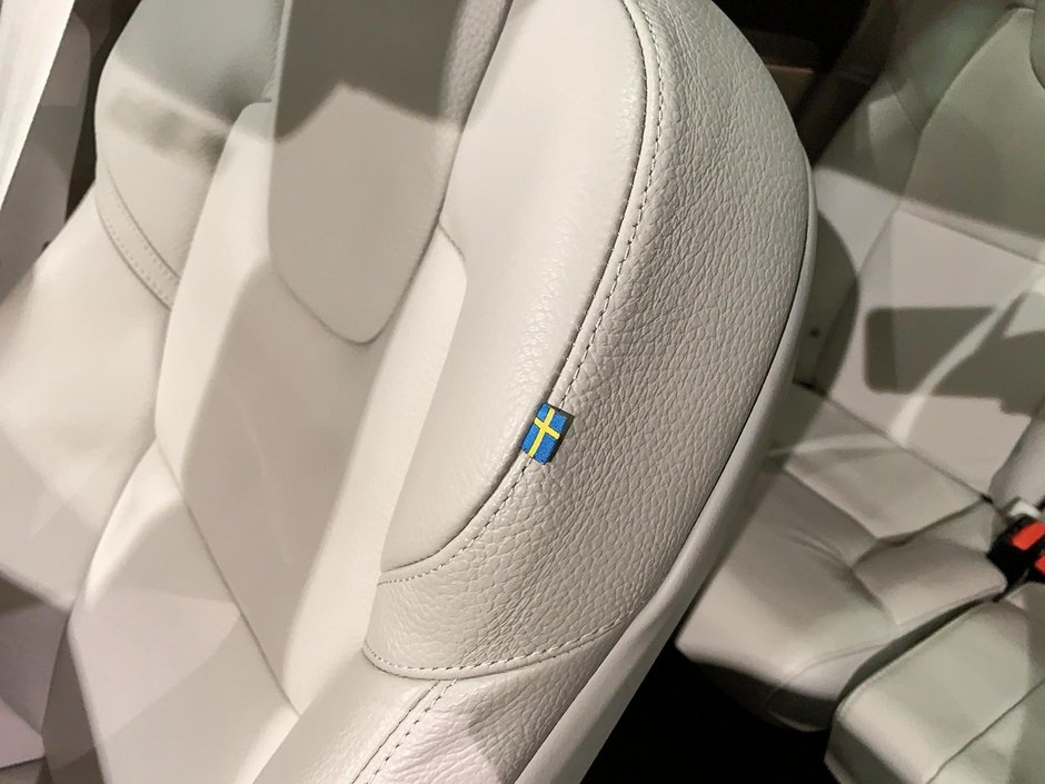 Volvo XC90 T8 PLUS CUIR TOIT PANO NAV 4RM 2024-10