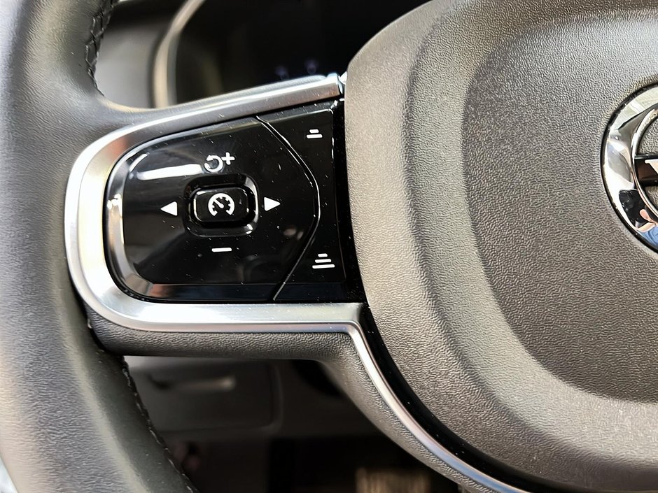 2025 Volvo XC90 B6 ULTRA CUIR TOIT PANO NEV 4RM-22