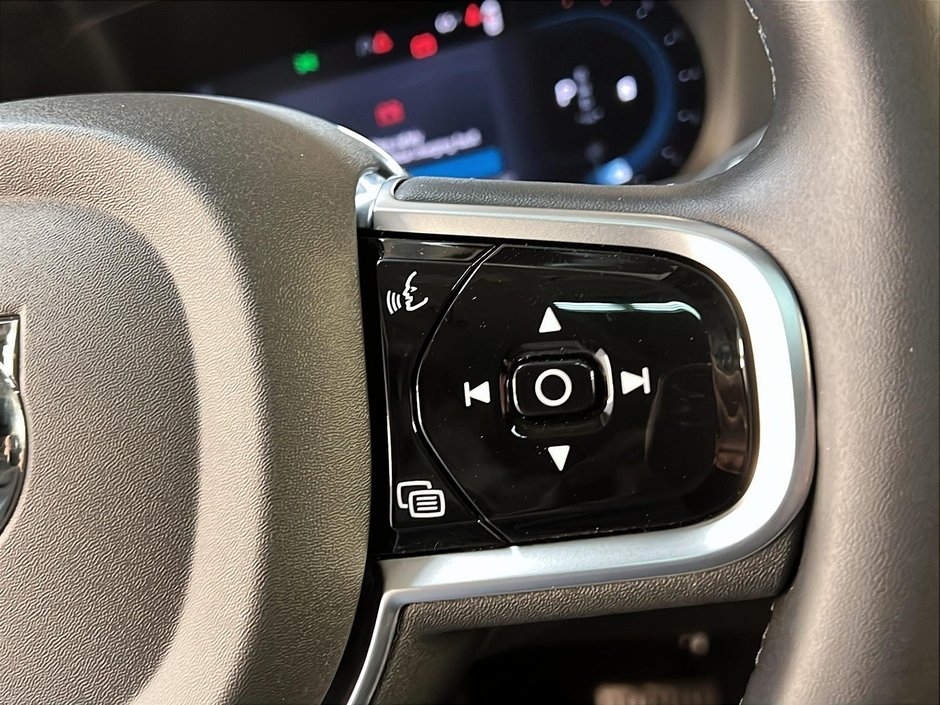 2025 Volvo XC90 B6 ULTRA CUIR TOIT PANO NAV 4RM-22