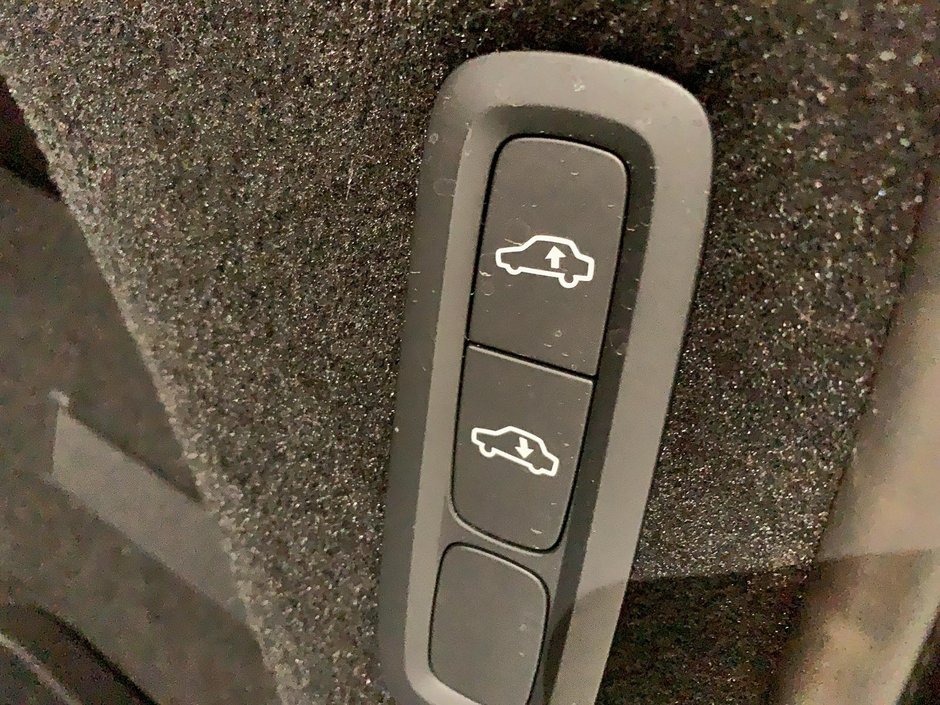 Volvo XC90 T8 RECHARGE ULTRA 4RM 2025-21