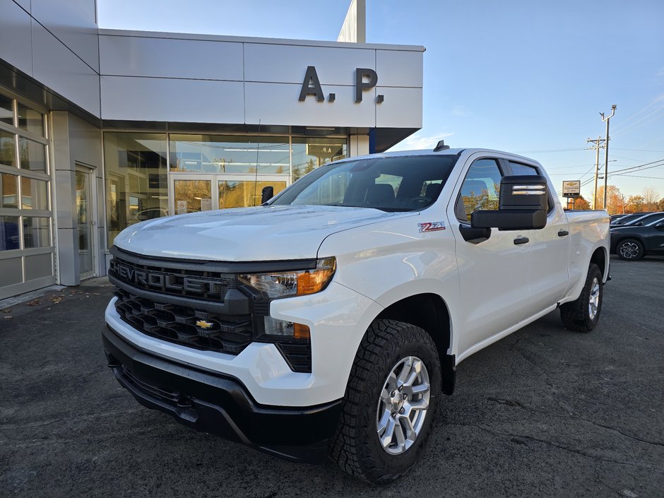 Chevrolet Silverado 1500 WT 2026 à New Richmond, Québec - w940px