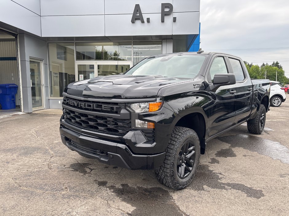 2026 Chevrolet Silverado 1500 Custom Trail Boss in New Richmond, Quebec - w940px