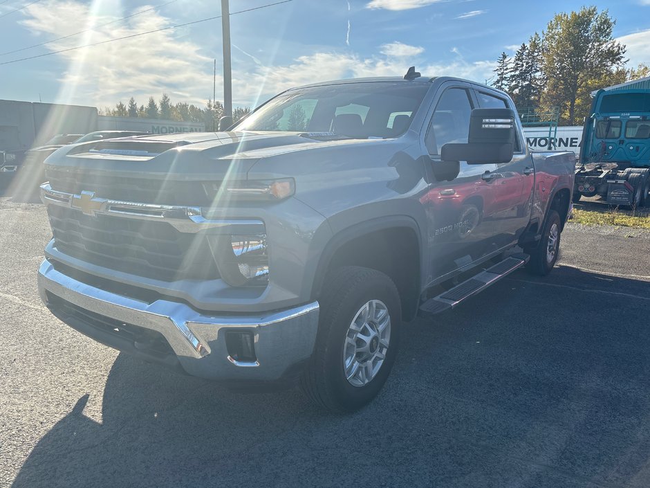 Chevrolet SILVERADO 2500 4RM W LT 2024 à New Richmond, Québec - w940px