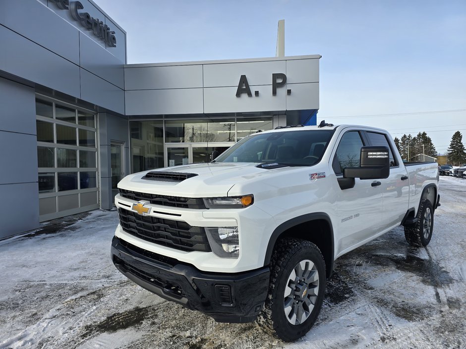 2026 Chevrolet Silverado 2500 HD CUSTOM in New Richmond, Quebec - w940px