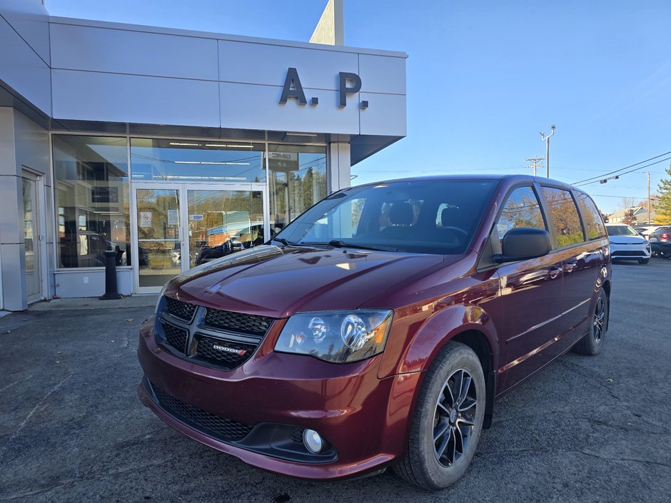 2017 Dodge CARAVAN SE SXT in New Richmond, Quebec - w940px