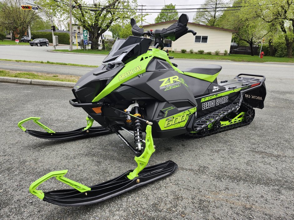 Arctic Cat ZR 600 137 SP SNOW PRO 2025