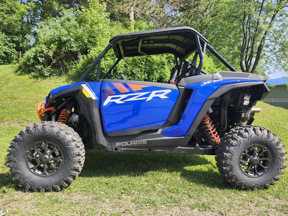 Polaris RZR XP 1000 Ultimate 2 PLACES 2025