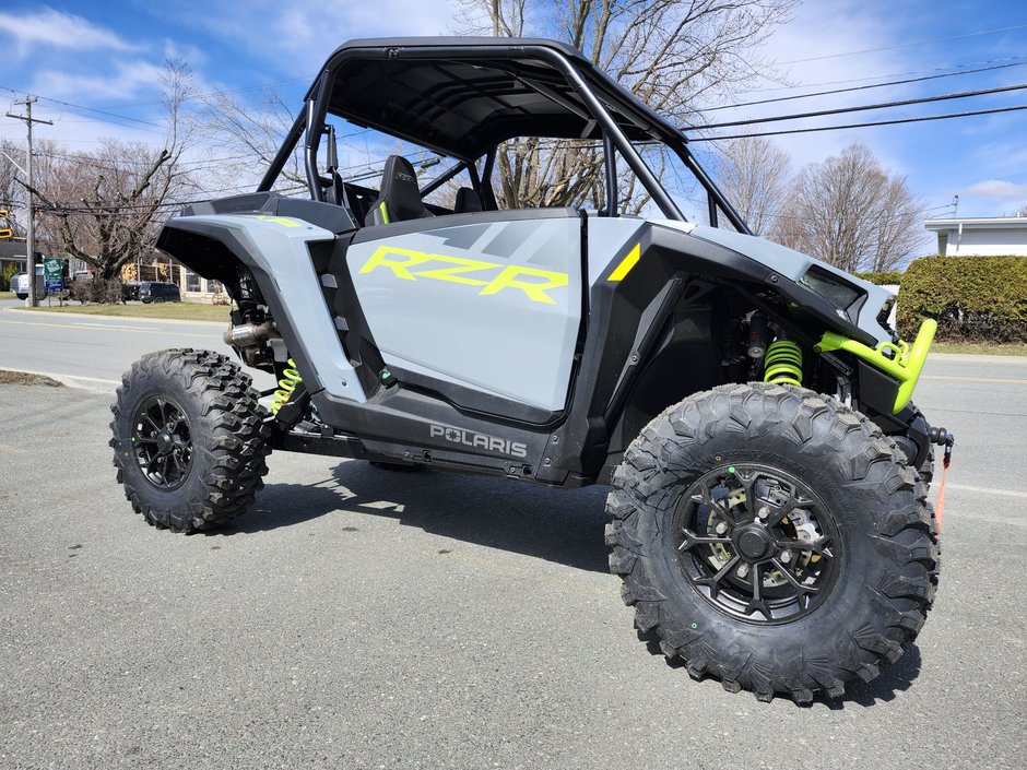 Polaris RZR XP 1000 Ultimate ProStar 1000 bicylindre DACT 999 cc – 114 chevaux 2025