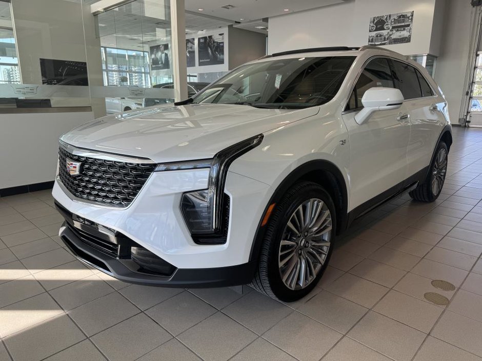 XT4 AWD Premium Luxury 2024 à Laval, Québec - w940px