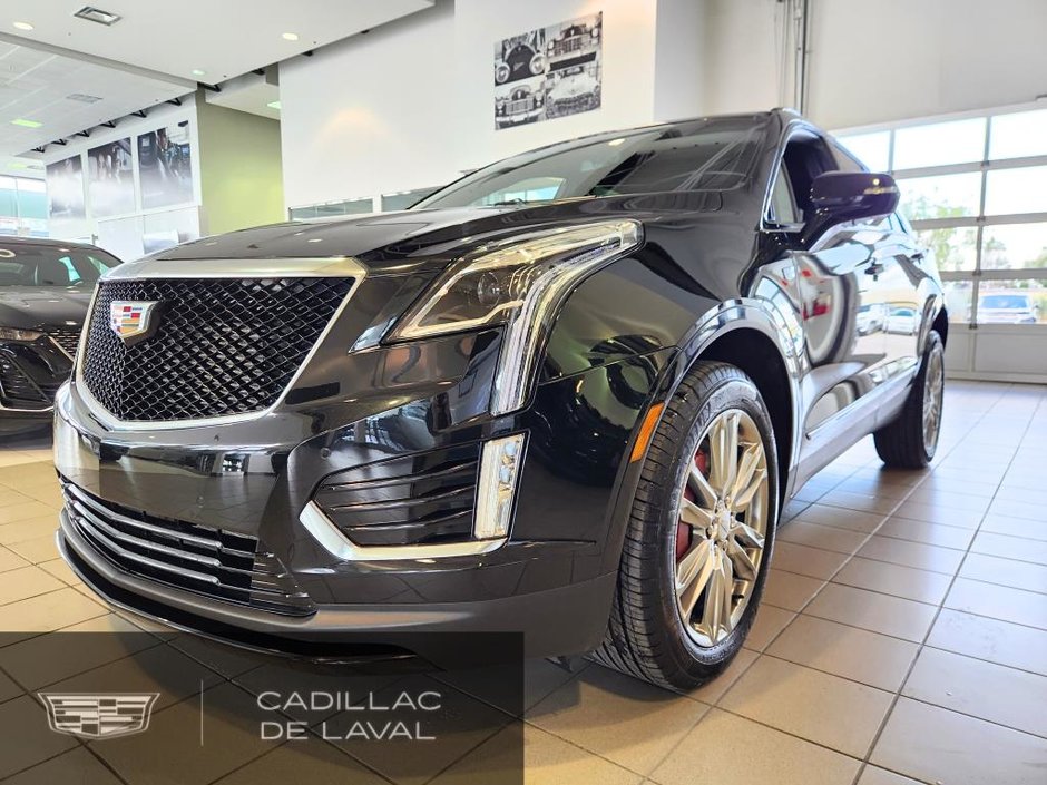 XT5 AWD Sport 2023 à Laval, Québec - w940px