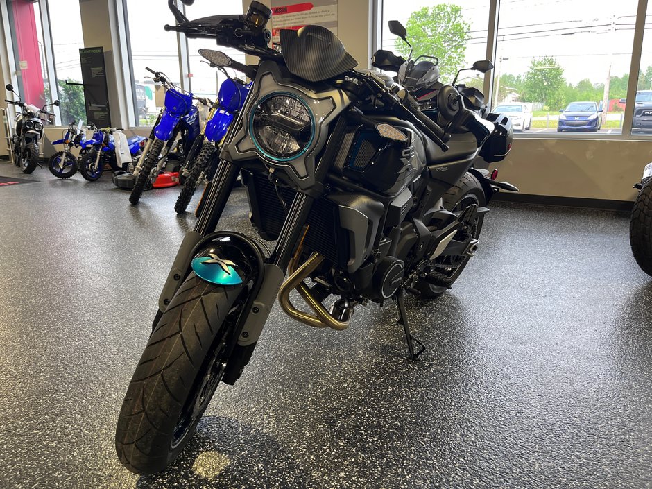 2022 CF Moto 700CL-X SPORT LIQUIDATION BLACK FRIDAY
