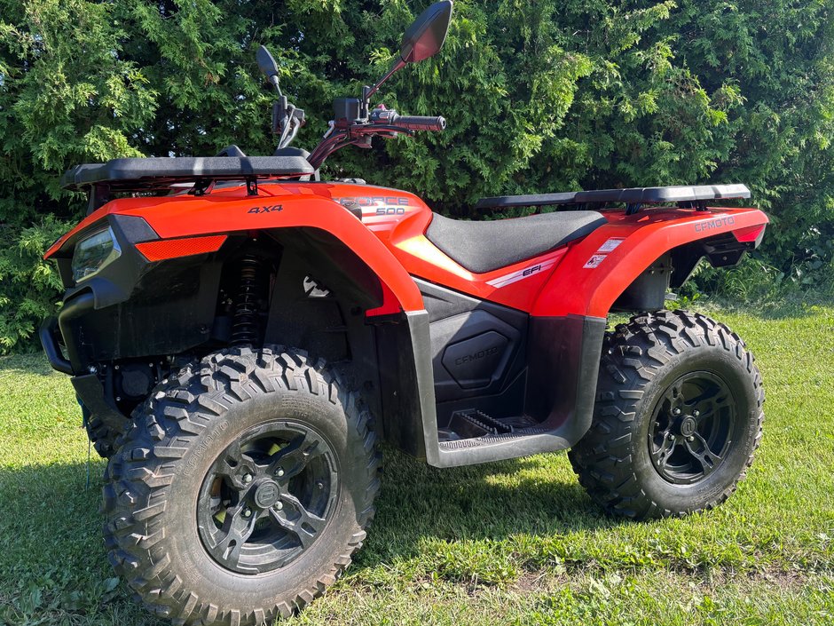 CF Moto CF MOTO CFORCE 500 1UP EPS 2023 SEULEMENT 951 KM GARANTIE JUSQU'EN 2028 2023