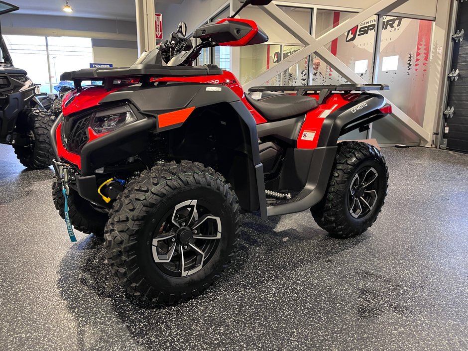 CF Moto CFORCE 600 EPS 2024