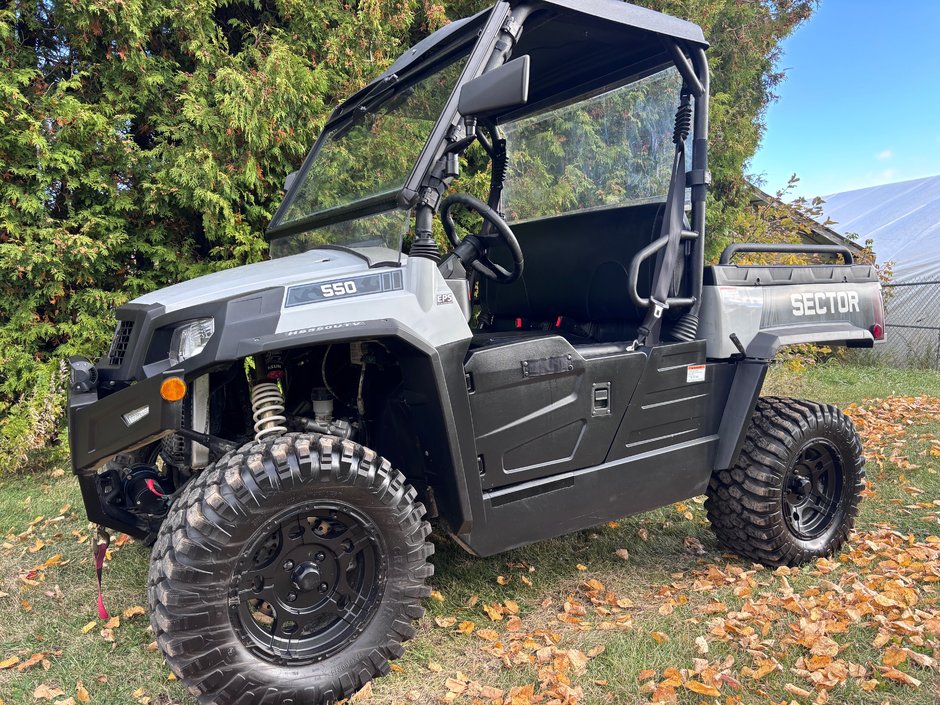 2022 Hisun SECTOR 550 EPS 3 PASSAGERS AVEC POWER STEERING
