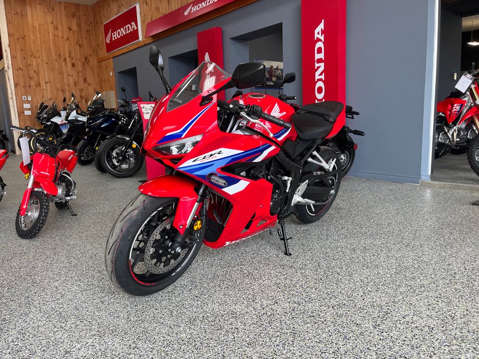 Honda CBR 650 E-CLUTCH ABS SPORT PETITE PLAQUE 2025