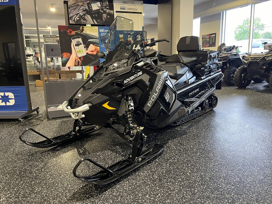 Polaris ProStar S4 TITAN Adventure 155  2025